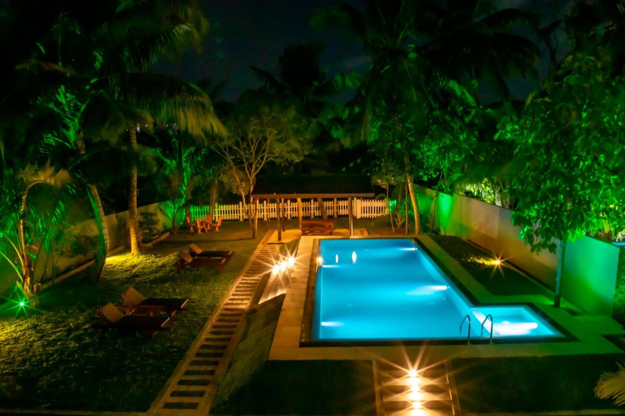Megabe Villa กอลล์ ภายนอก รูปภาพ