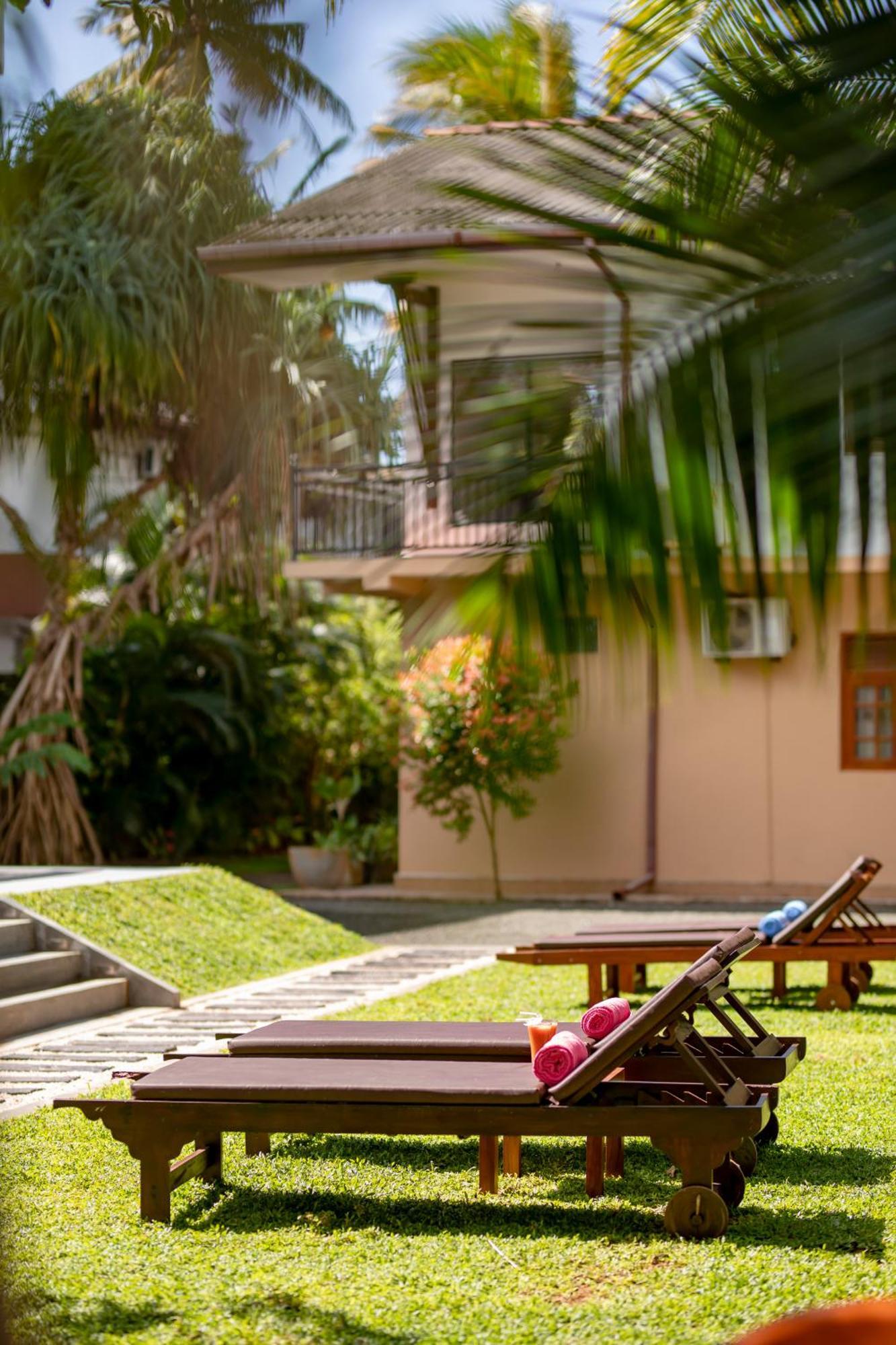 Megabe Villa กอลล์ ภายนอก รูปภาพ