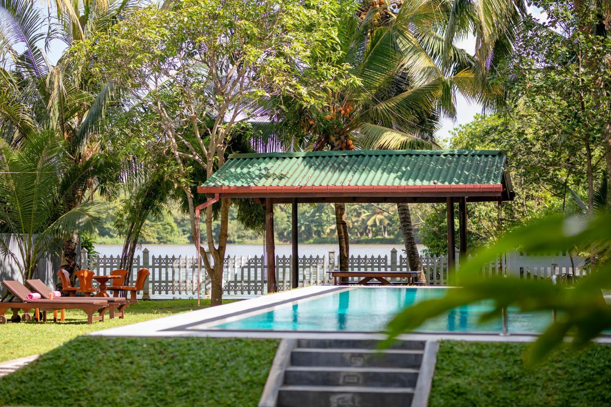 Megabe Villa กอลล์ ภายนอก รูปภาพ