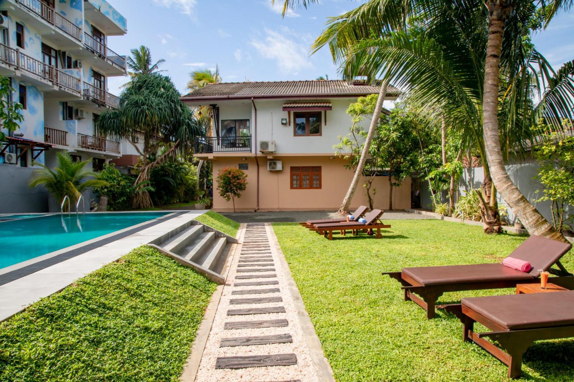 Megabe Villa กอลล์ ภายนอก รูปภาพ